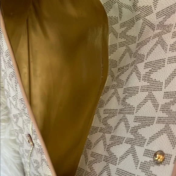 Michael Kors Cream and Tan Laptop Bag with Monogram - Picture 2 of 5